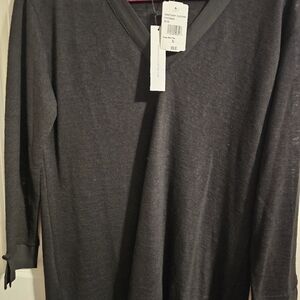 New womens black top